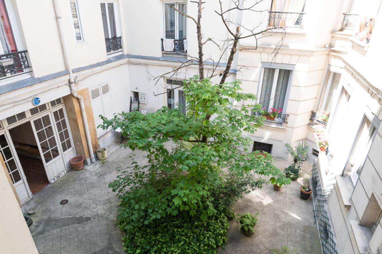Very Bright Nest Close To Belleville Park Paris Bagian luar foto